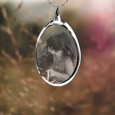 2D Photo Crystal Necklace - Oval - The best 3D crystal gifts in the world!